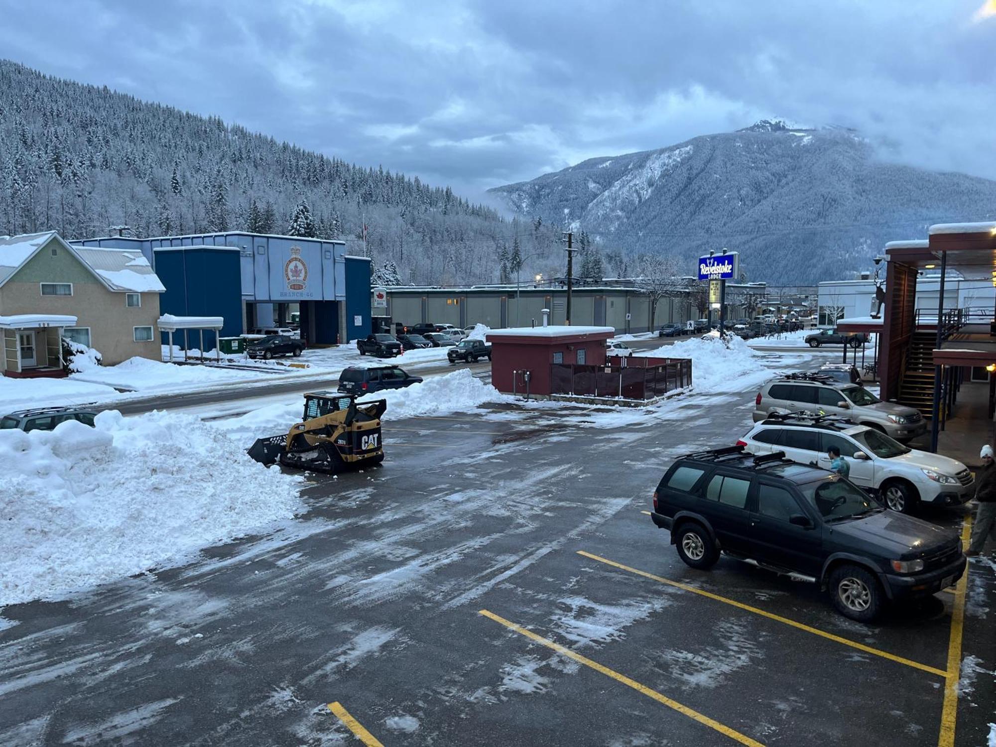 Revelstoke Lodge Exterior foto