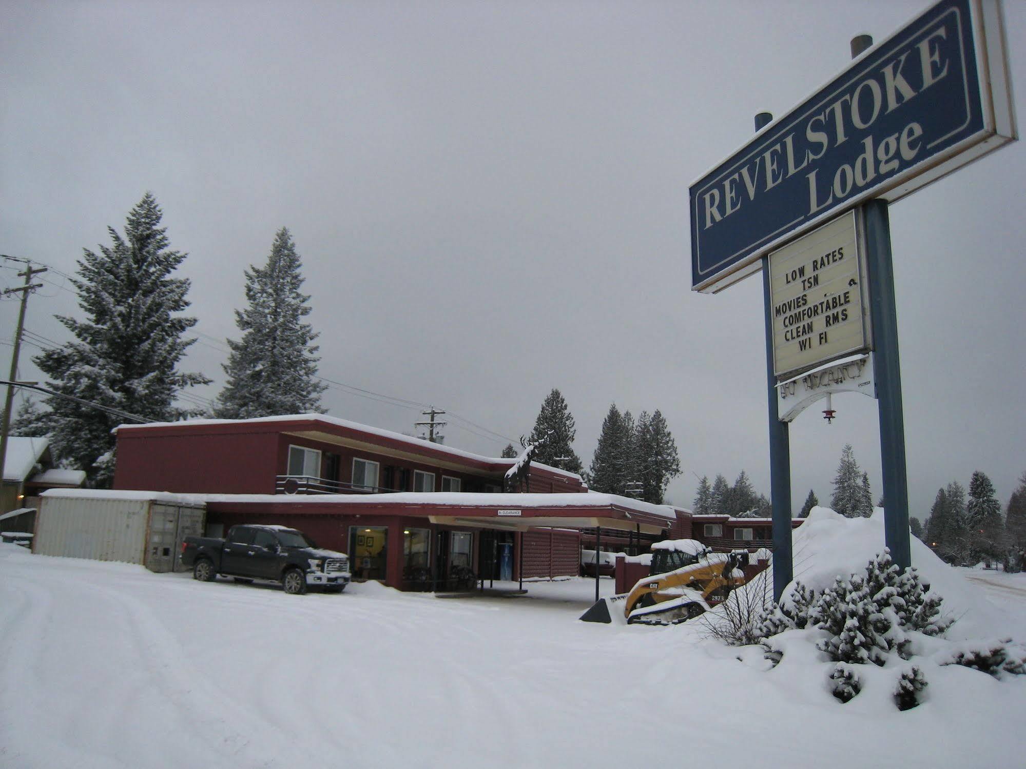 Revelstoke Lodge Exterior foto