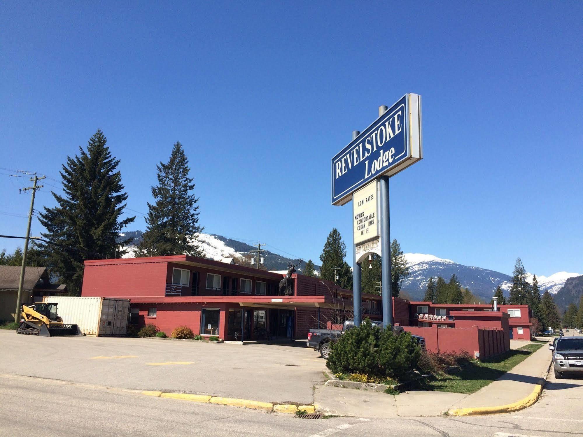Revelstoke Lodge Exterior foto