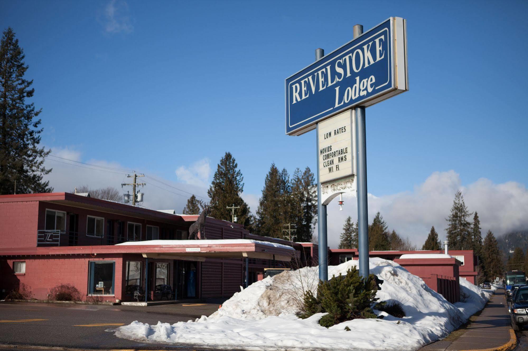 Revelstoke Lodge Exterior foto